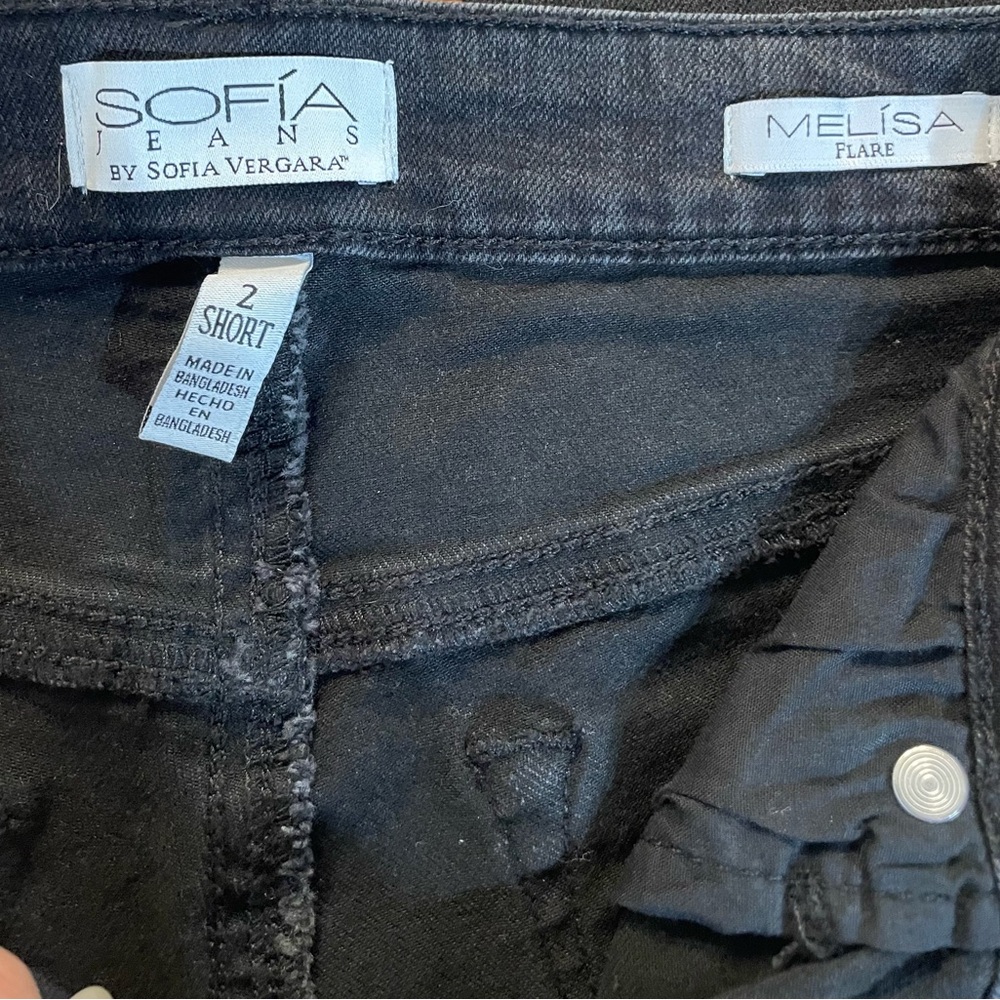 •Sofia Jeans by Sofía Vergara  Women's Black Flared Jeans - Picture 11 of 12
